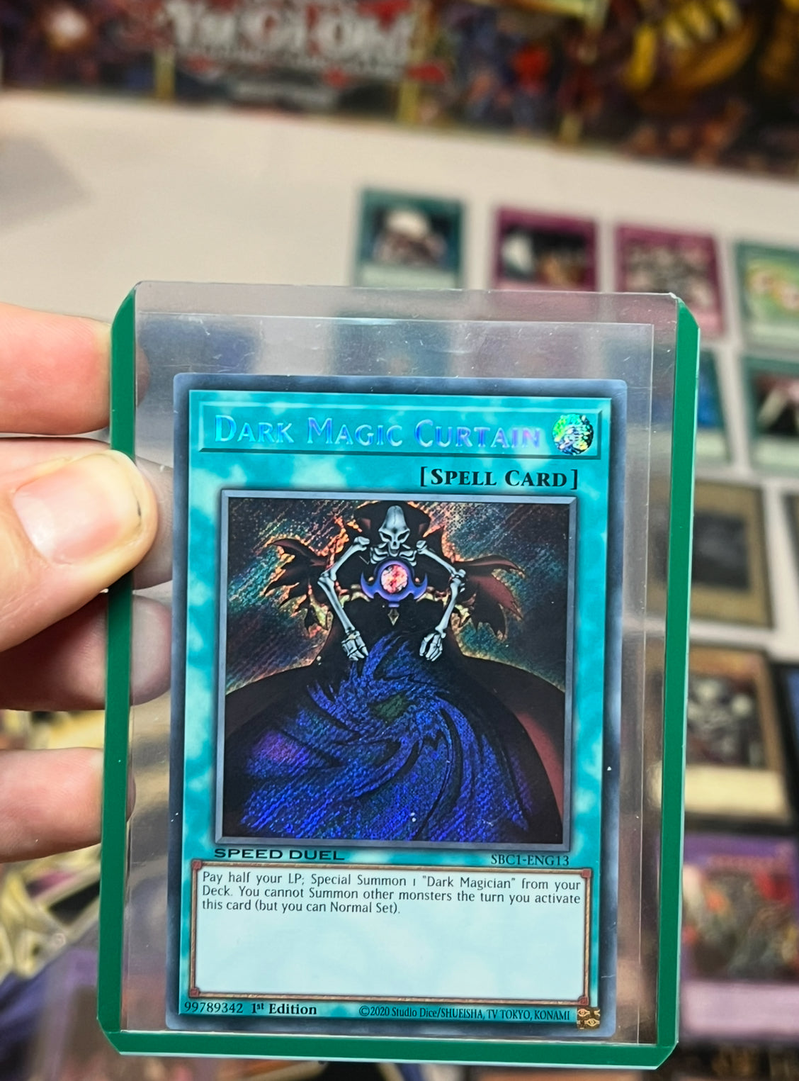 yu-gi-oh! Collection with dark magician support + yugi cards