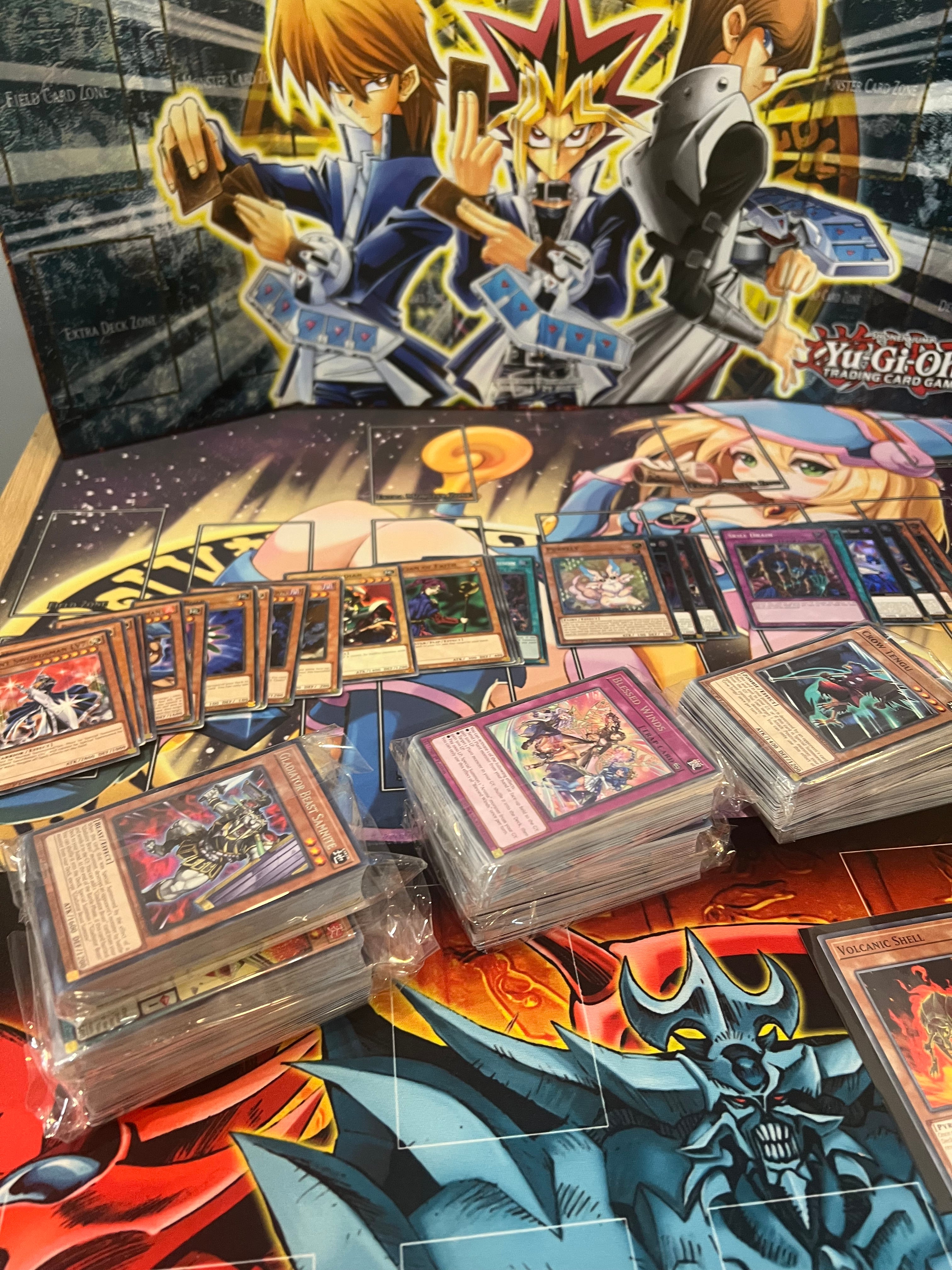 Yu-gi-oh collection bundles with Silent Magician , Egyptian gods + 500 cards!